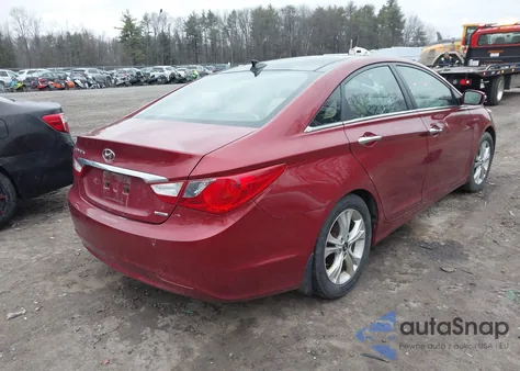 2013 Hyundai Sonata Limited z USA, uszkodzony, nr VIN 5NPEC4AC8DH566221